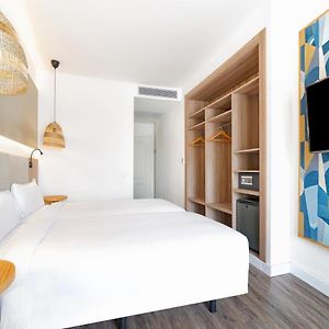 Standard Zimmer mit Kingsize-Bett